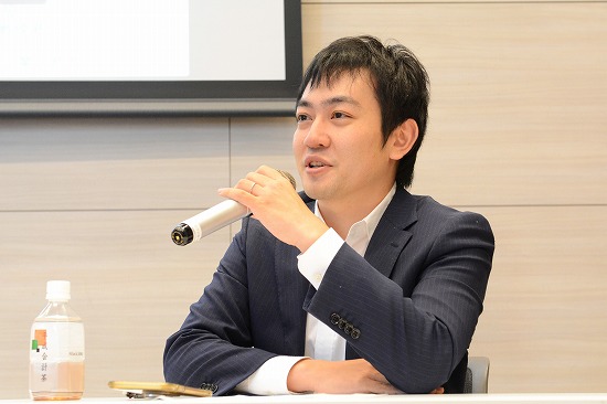 川村 卓哉（株式会社百戦錬磨 管理部 マネージャー 公認会計士・中小企業診断士）