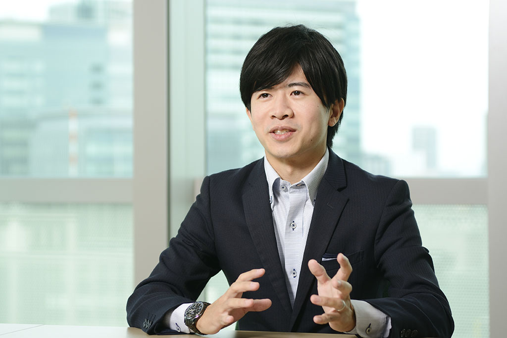 曽根 光世氏_令和アカウンティング・ホールディングス株式会社_公認会計士