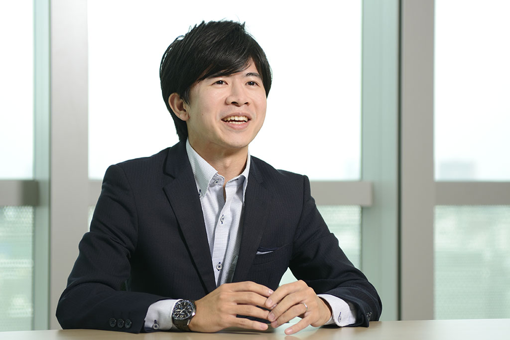 曽根 光世氏_令和アカウンティング・ホールディングス株式会社_公認会計士