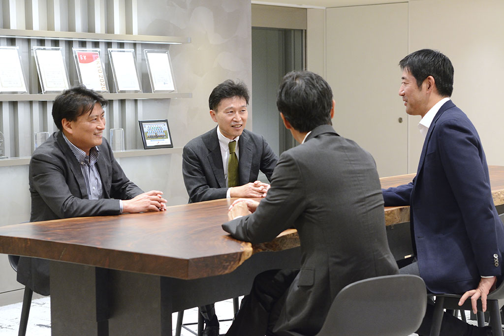 PWCあらた_矢口由祐氏(製造・流通・サービス 財務報告アドバイザリー部 パートナー)、長沼宏明氏(金融 財務報告アドバイザリー部 パートナー)、越田勝氏(IPOソリューション部 パートナー)、中瀬 智治氏_PwCあらた有限責任監査法人_金融 財務報告アドバイザリー部パートナー