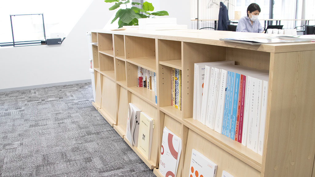 cpa_bridge_office_本棚