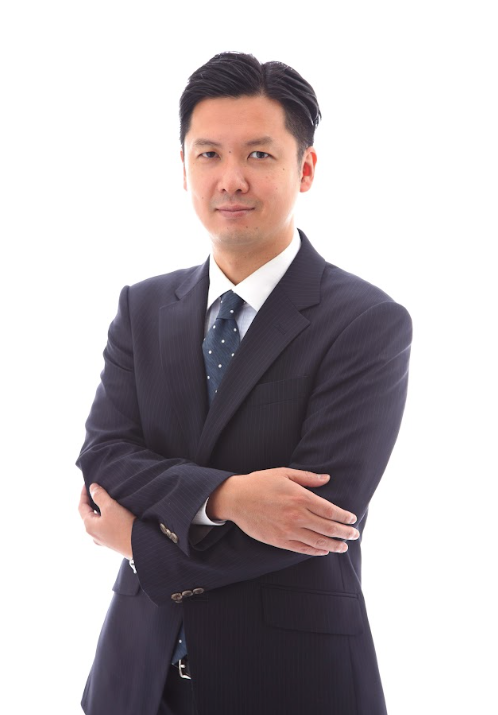 株式会社アダムズ 代表取締役／公認会計士・税理士・行政書士 堀井 淳史