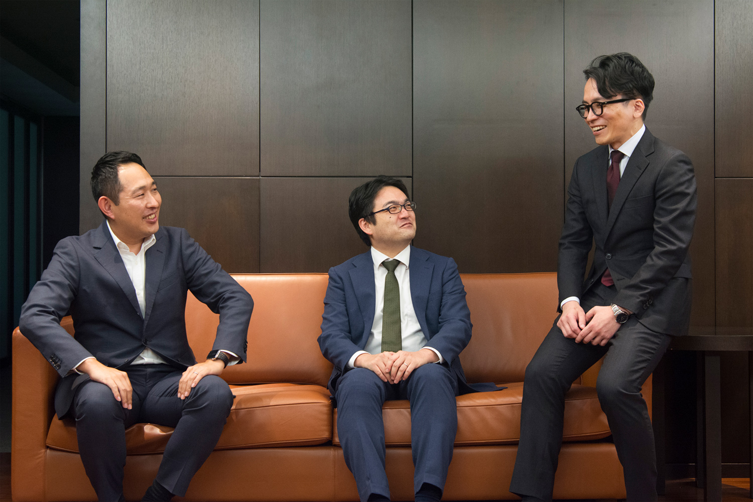 東京共同会計事務所_遠藤氏とFS部のメンバーたち